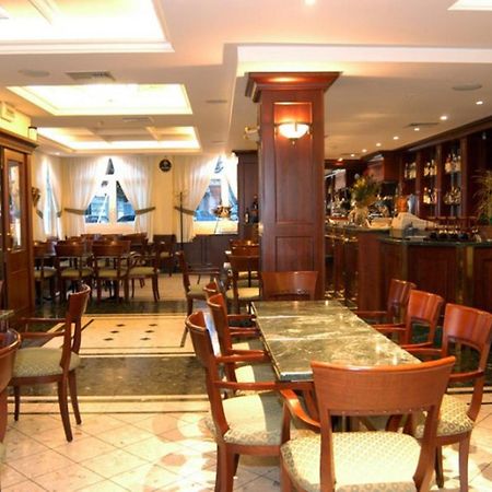 Hotel Kastoria In Kastoria City Ресторант снимка