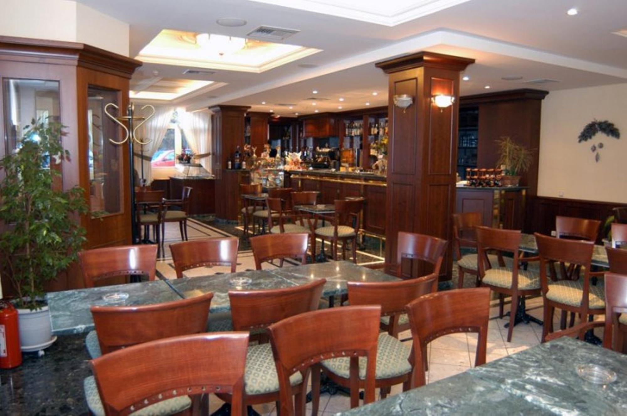 Hotel Kastoria In Kastoria City Екстериор снимка